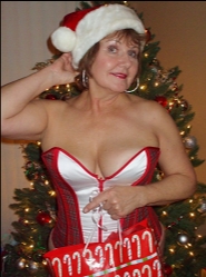 Busty Bliss Pretty Milf and Cougar Christmas Tree
